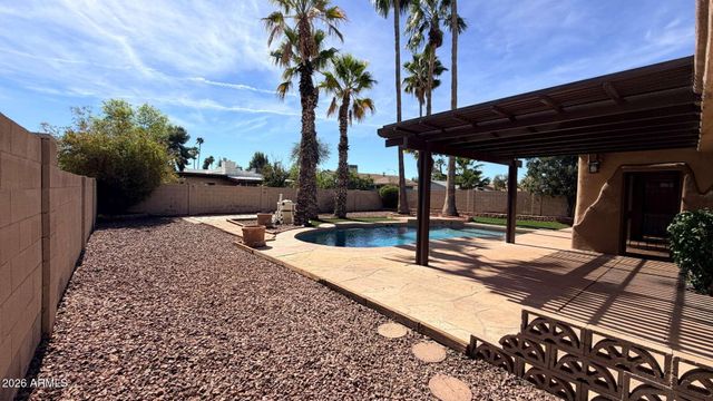 3809 E Sweetwater Avenue, Phoenix, AZ 85032