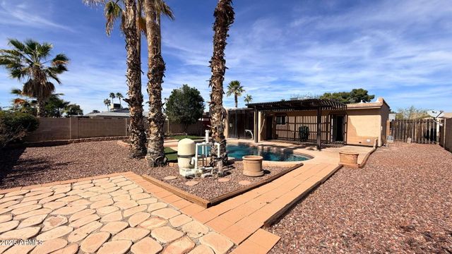 3809 E Sweetwater Avenue, Phoenix, AZ 85032