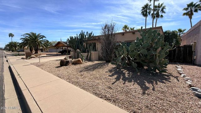 3809 E Sweetwater Avenue, Phoenix, AZ 85032