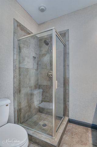 5715 S Lakeshore Drive, Shreveport, LA 71119