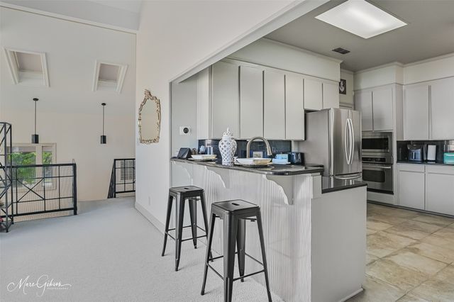 5715 S Lakeshore Drive, Shreveport, LA 71119