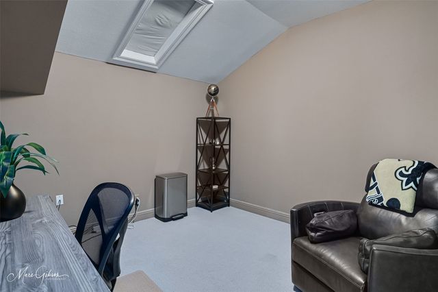 5715 S Lakeshore Drive, Shreveport, LA 71119