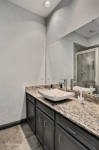 5715 S Lakeshore Drive, Shreveport, LA 71119