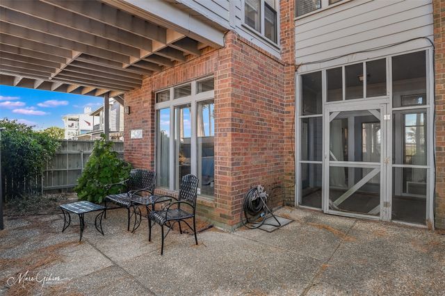 5715 S Lakeshore Drive, Shreveport, LA 71119