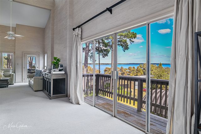 5715 S Lakeshore Drive, Shreveport, LA 71119