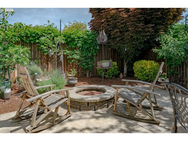 3500 Ne HEMBREE St, Mc Minnville, OR 97128