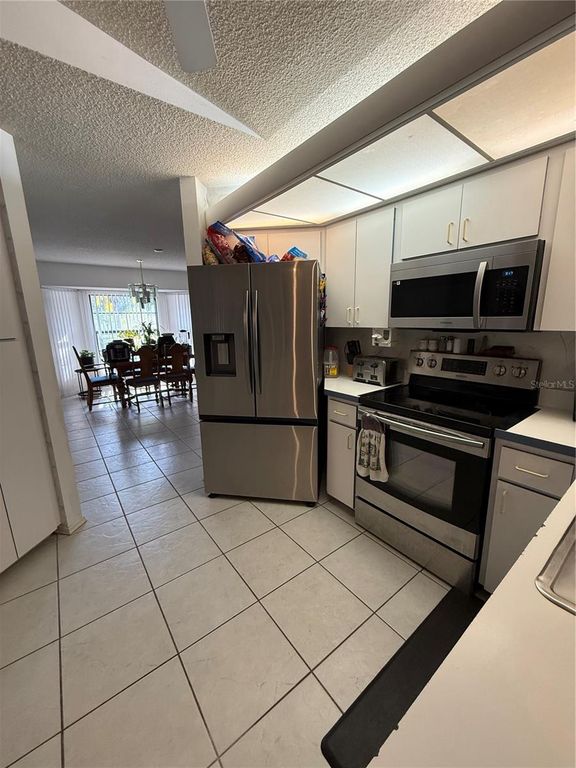 Image 23 of property listing at 4675 32ND COURT E, Bradenton, FL 34203