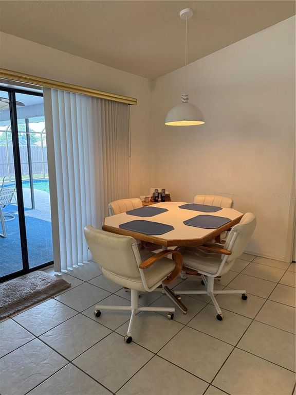 Image 26 of property listing at 4675 32ND COURT E, Bradenton, FL 34203