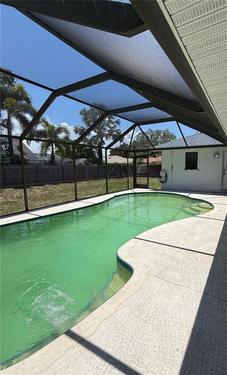 Image 28 of property listing at 4675 32ND COURT E, Bradenton, FL 34203