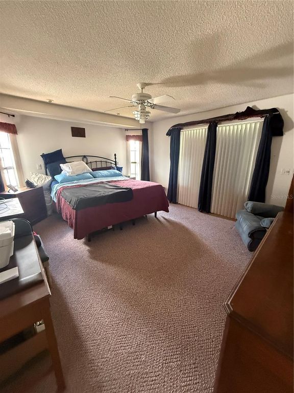 Image 40 of property listing at 4675 32ND COURT E, Bradenton, FL 34203