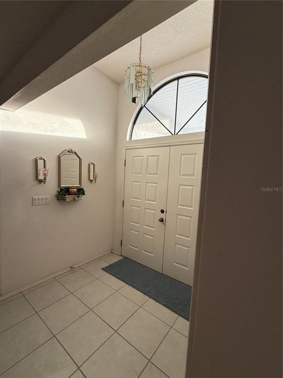 Image 5 of property listing at 4675 32ND COURT E, Bradenton, FL 34203
