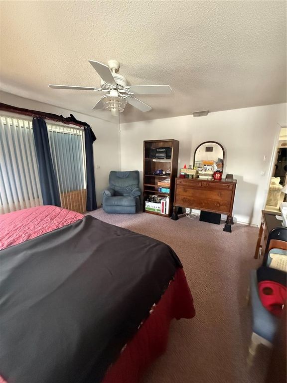 Image 43 of property listing at 4675 32ND COURT E, Bradenton, FL 34203
