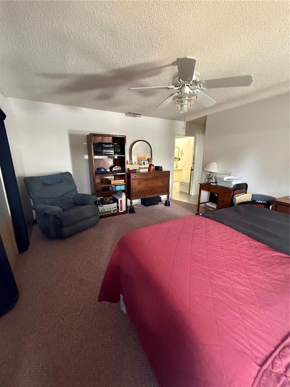Image 44 of property listing at 4675 32ND COURT E, Bradenton, FL 34203