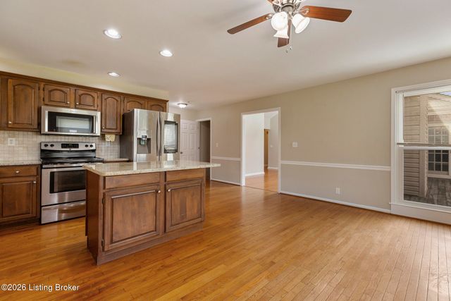 12403 Tamworth Ct, Louisville, KY 40299