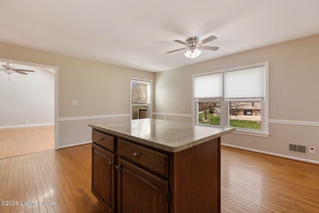 12403 Tamworth Ct, Louisville, KY 40299