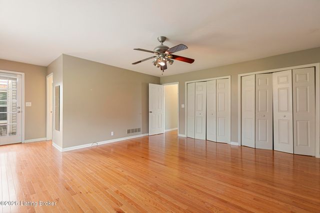 12403 Tamworth Ct, Louisville, KY 40299