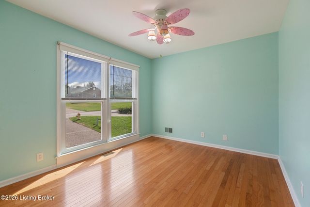 12403 Tamworth Ct, Louisville, KY 40299