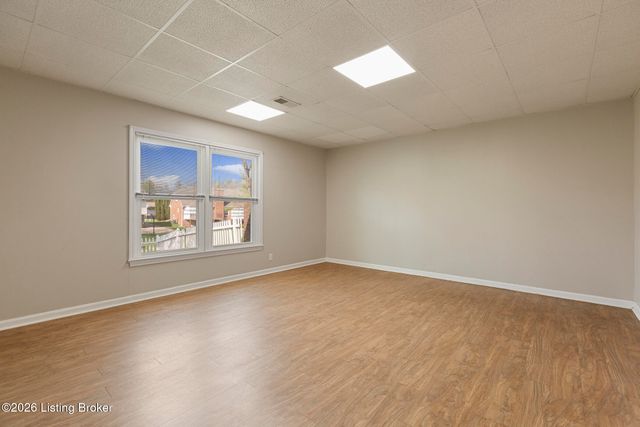 12403 Tamworth Ct, Louisville, KY 40299