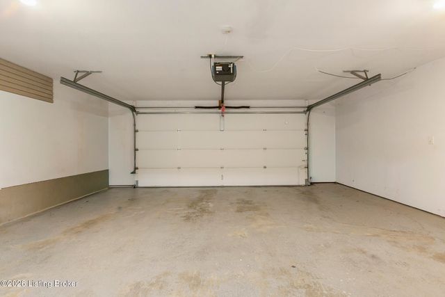 12403 Tamworth Ct, Louisville, KY 40299