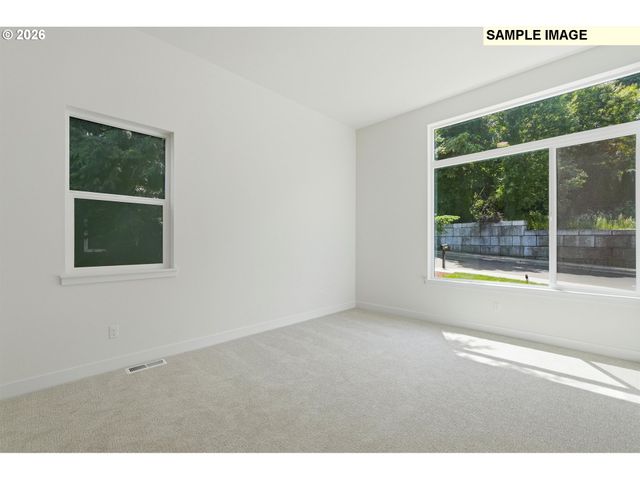 17667 HILLSIDE Dr, West Linn, OR 97068
