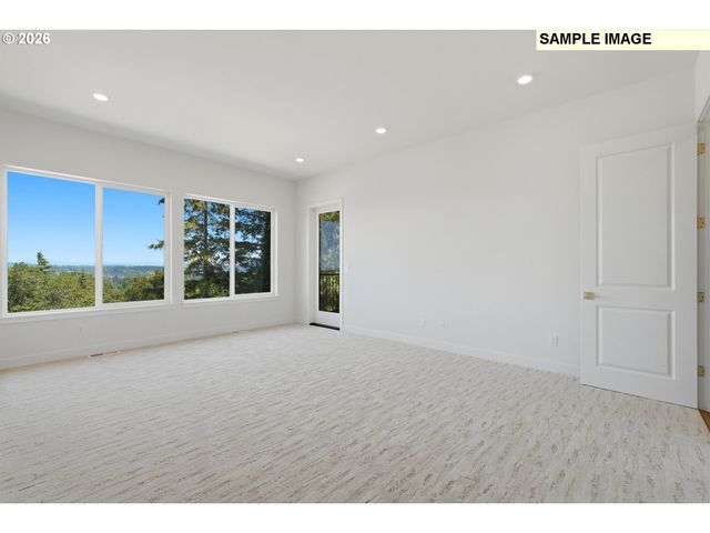 17667 HILLSIDE Dr, West Linn, OR 97068