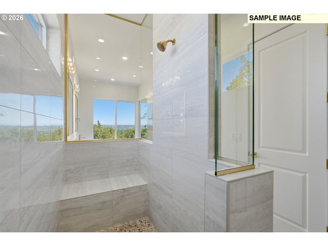 17667 HILLSIDE Dr, West Linn, OR 97068