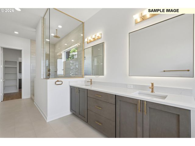17667 HILLSIDE Dr, West Linn, OR 97068