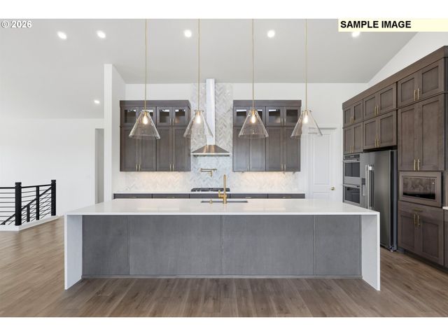 17667 HILLSIDE Dr, West Linn, OR 97068