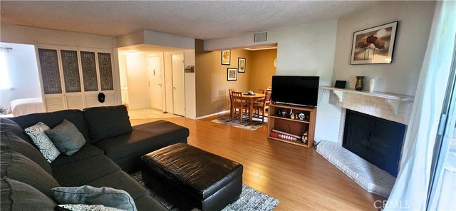15030 Victory 201, Van Nuys, CA 91411