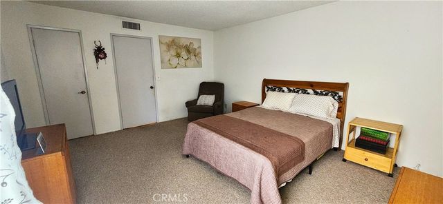 15030 Victory 201, Van Nuys, CA 91411