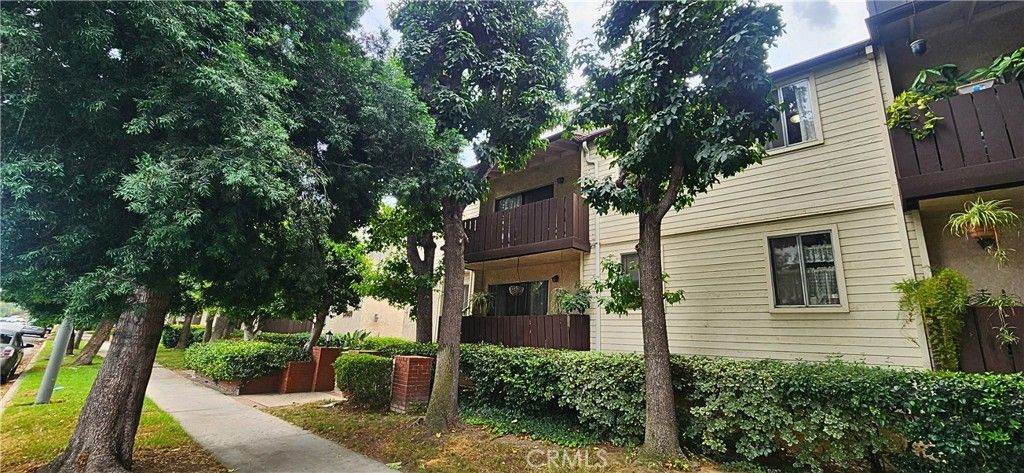 15030 Victory 201, Van Nuys, CA 91411