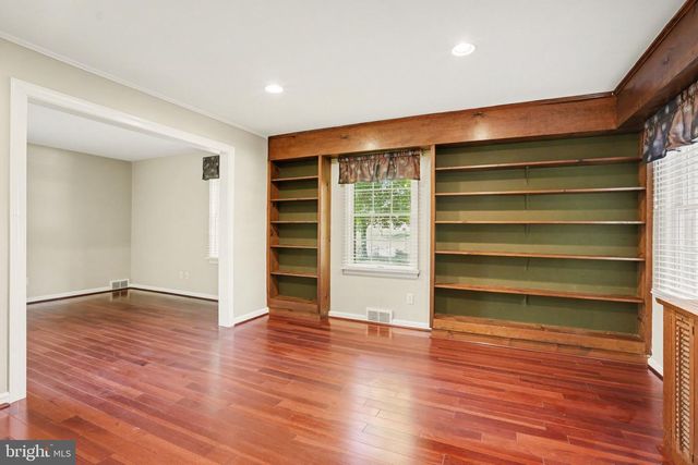 751 ARLINGTON RD, Camp Hill, PA 17011