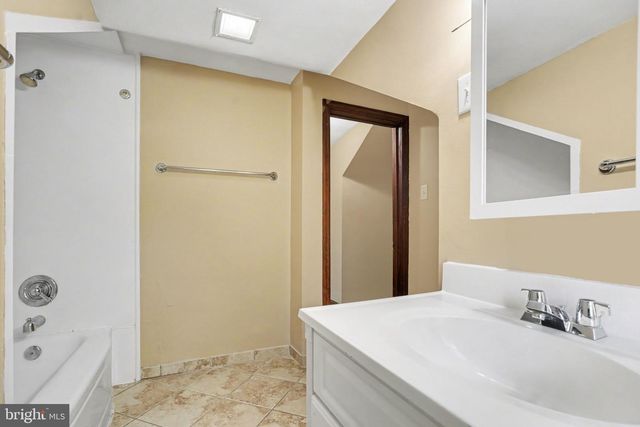 751 ARLINGTON RD, Camp Hill, PA 17011