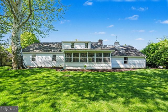 751 ARLINGTON RD, Camp Hill, PA 17011