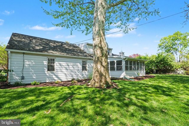751 ARLINGTON RD, Camp Hill, PA 17011