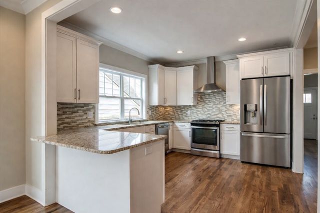 403B Acklen Park Dr, Nashville, TN 37205