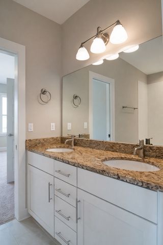 403B Acklen Park Dr, Nashville, TN 37205