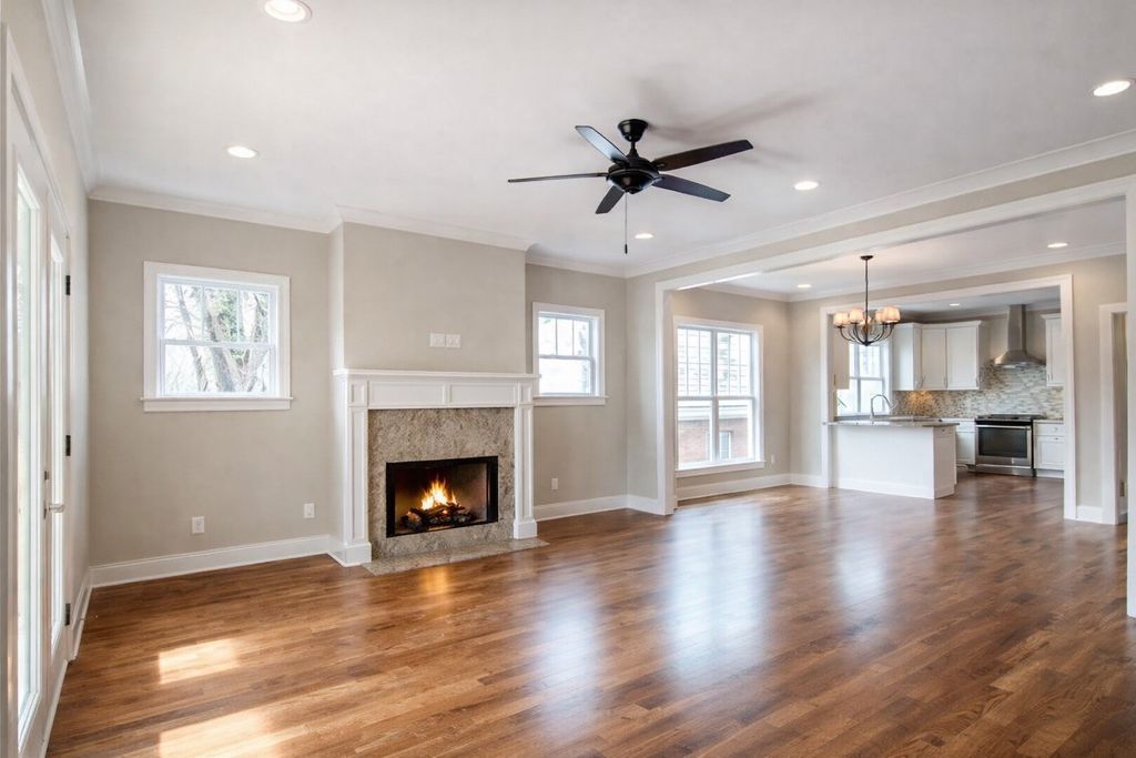 403B Acklen Park Dr, Nashville, TN 37205