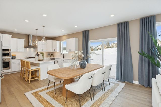 4975 Noble Drive NW, Rochester, MN 55906