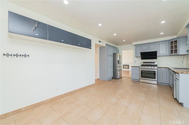 2257 Poppy, Upland, CA 91784