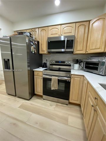 1200 Tallwood Ave 302, Hollywood, FL 33021