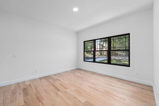 1700 Smith Drive S, Southold, NY 11971