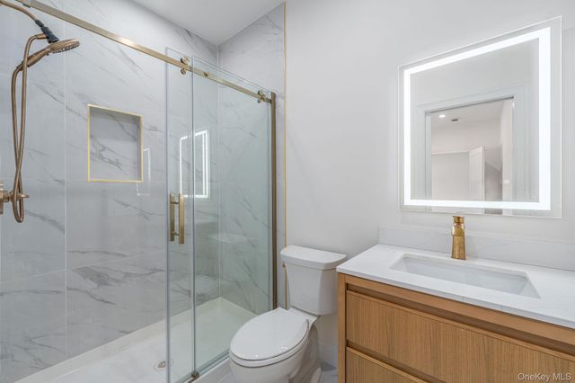 1700 Smith Drive S, Southold, NY 11971