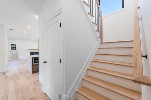 1700 Smith Drive S, Southold, NY 11971