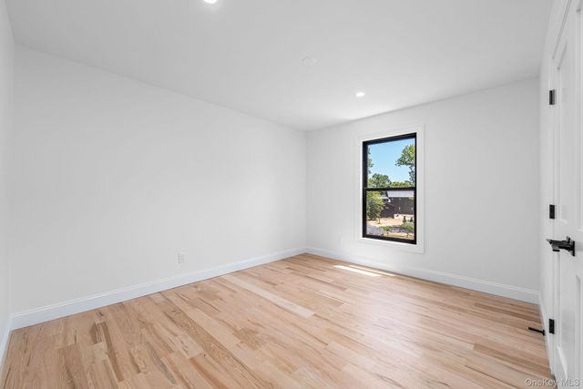 1700 Smith Drive S, Southold, NY 11971