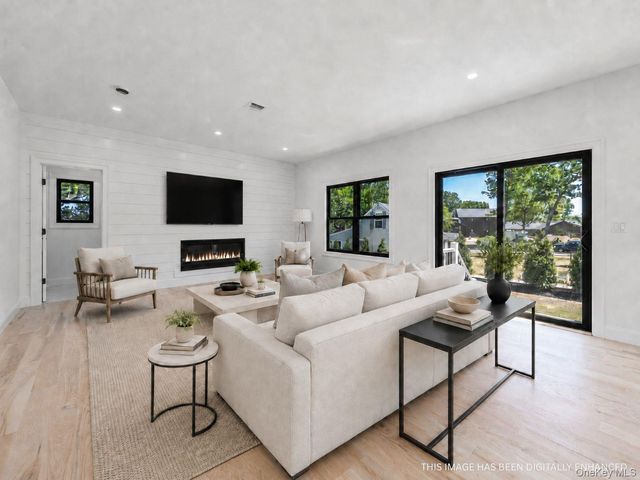 1700 Smith Drive S, Southold, NY 11971