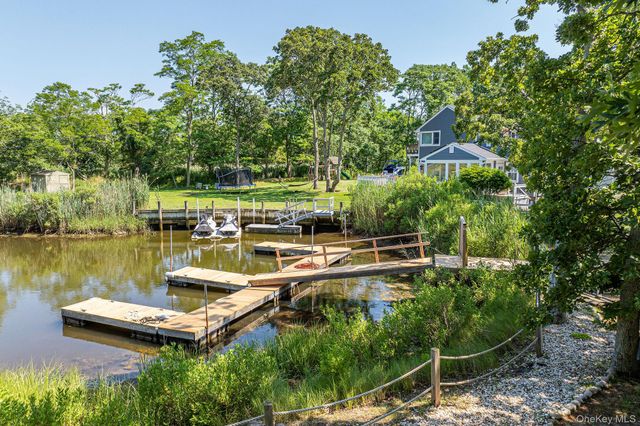 1700 Smith Drive S, Southold, NY 11971