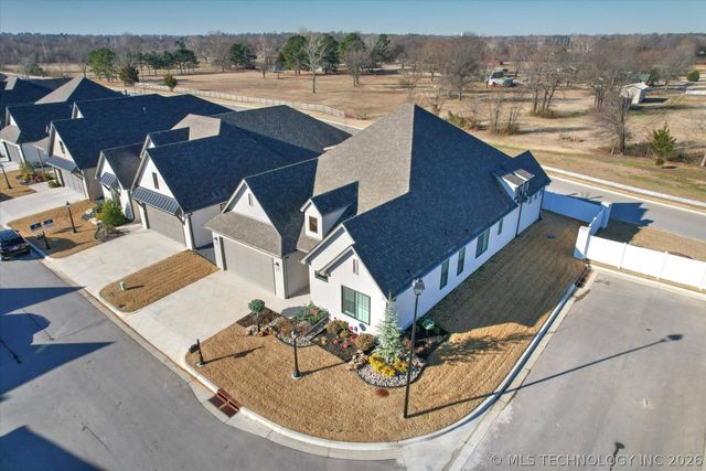 1234 N 71st Place, Broken Arrow, OK 74014