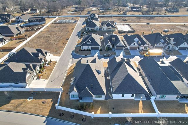 1234 N 71st Place, Broken Arrow, OK 74014