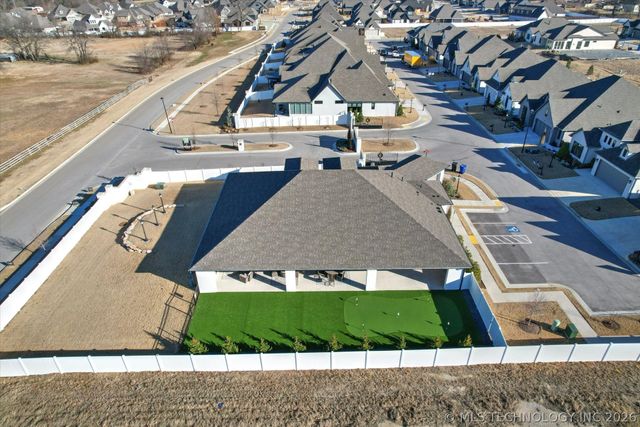 1234 N 71st Place, Broken Arrow, OK 74014